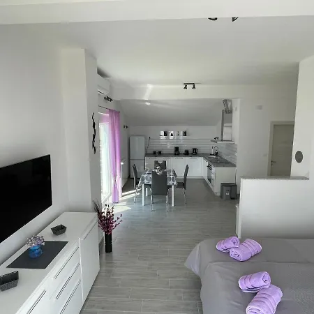 Apartment Rubinic
